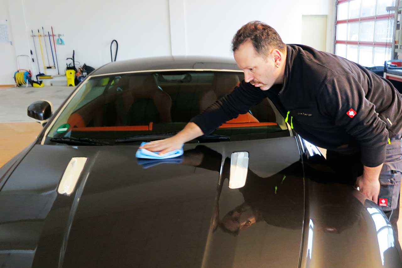 PKWs-Keramik-Versiegelung-Aston-Martin.jpg